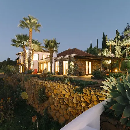 Botanico بيت للعطل *